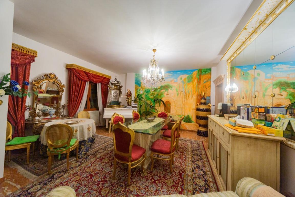 Bed and Breakfast Stanze Barocche Модіка Екстер'єр фото